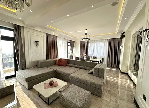 Kirayə verilir 3 otaqlı mənzil 150 m²