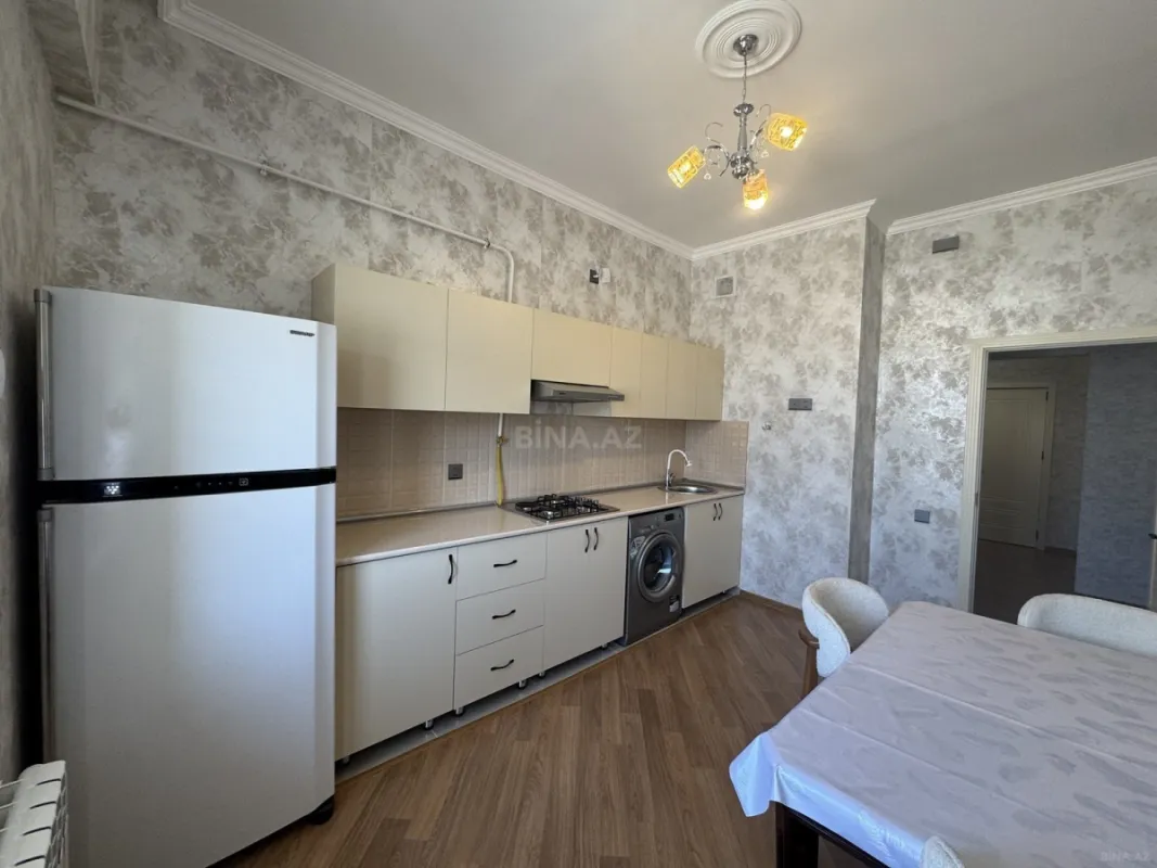 Kirayə verilir 3 otaqlı mənzil 120 m²
