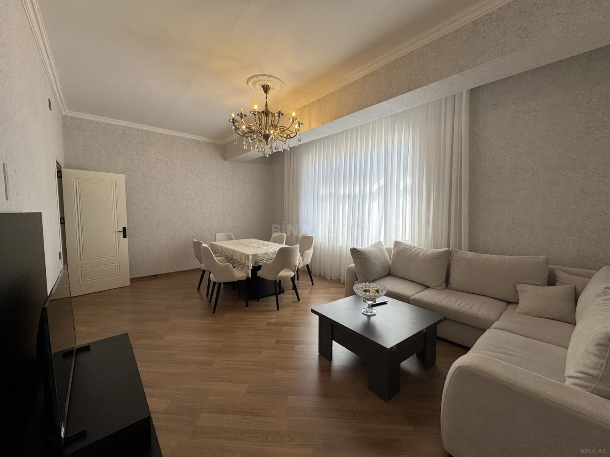Kirayə verilir 3 otaqlı mənzil 120 m²