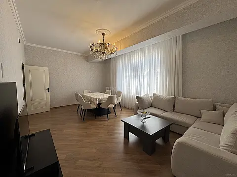 Kirayə verilir 3 otaqlı mənzil 120 m²