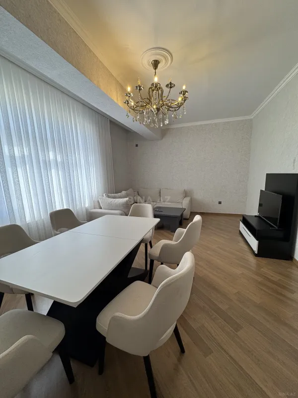 Kirayə verilir 3 otaqlı mənzil 120 m²