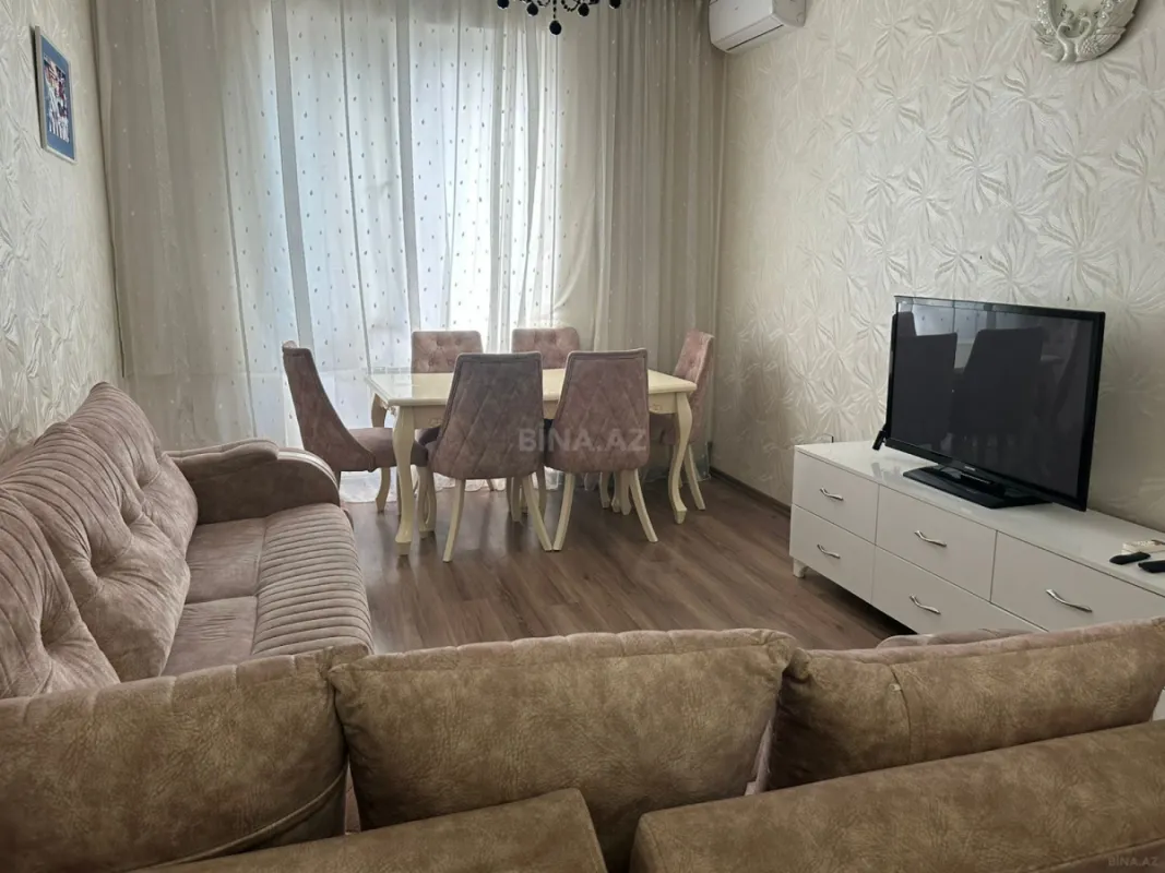 Kirayə verilir 2 otaqlı mənzil 67 m²