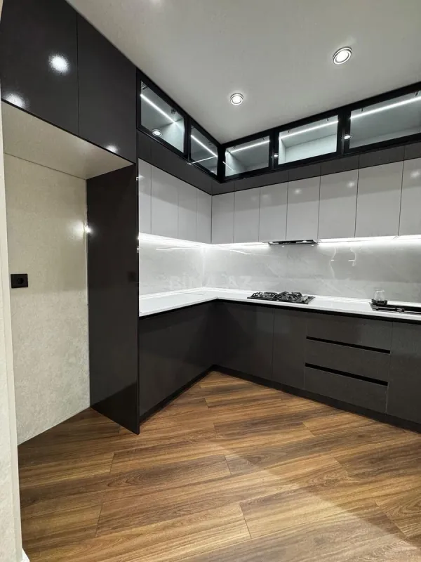 Satılır 2 otaqlı mənzil 65 m²