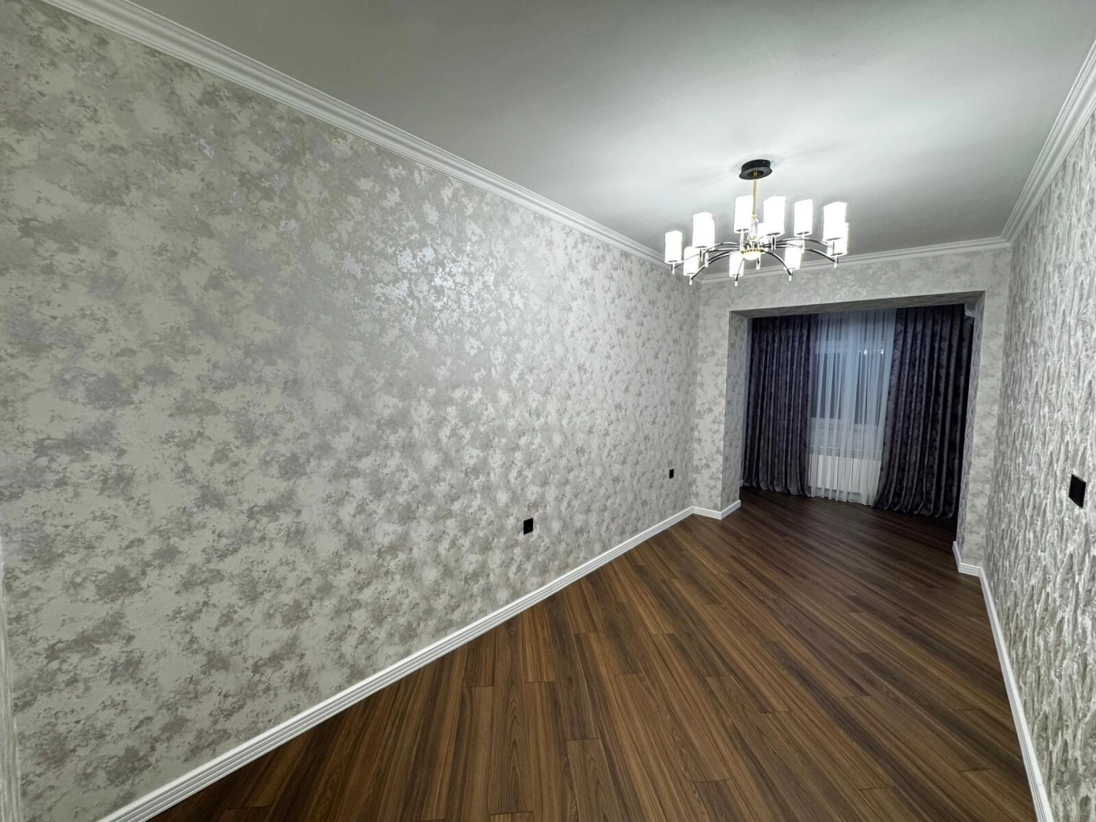 Satılır 2 otaqlı mənzil 65 m²