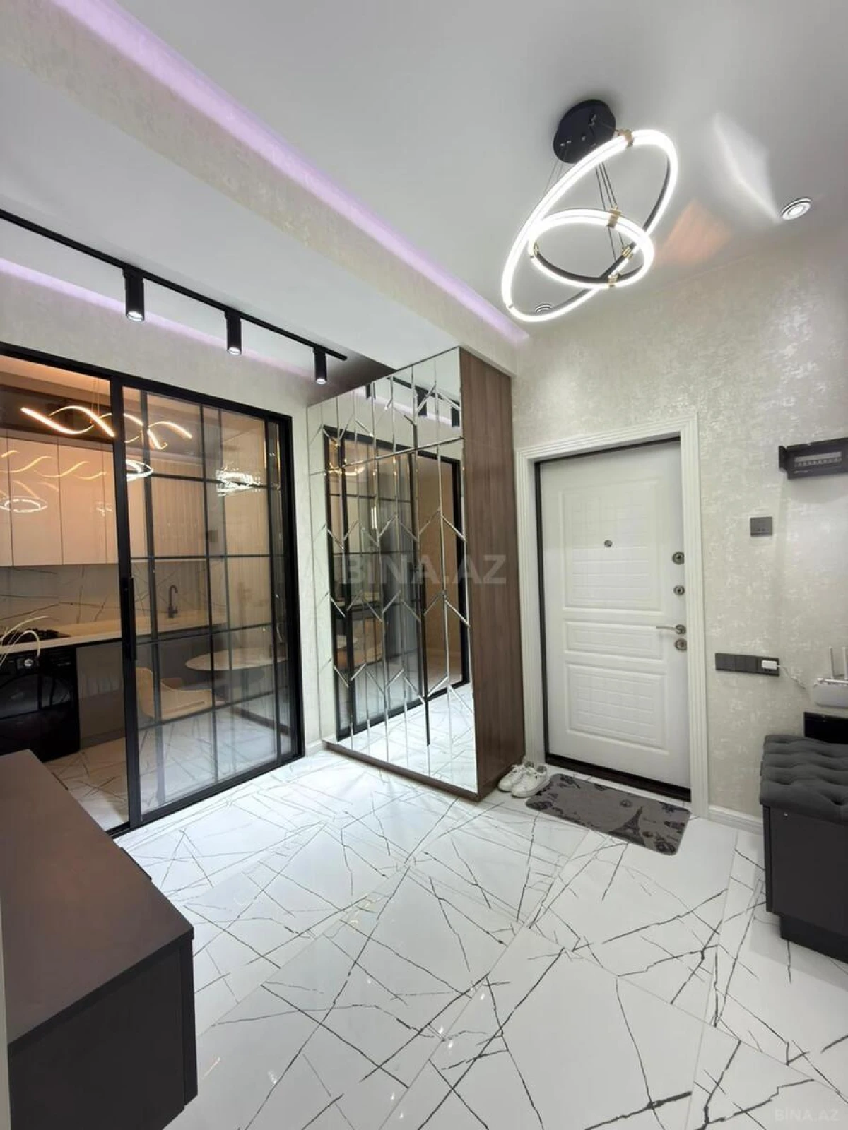 Kirayə verilir 2 otaqlı mənzil 65 m²