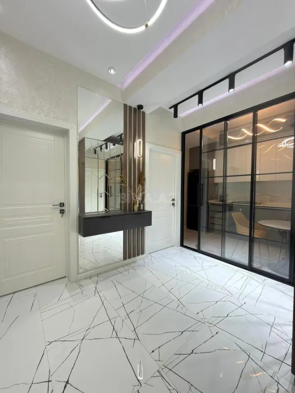 Kirayə verilir 2 otaqlı mənzil 65 m²