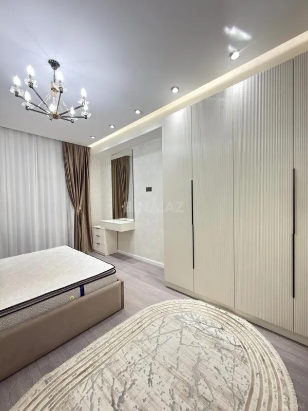 Kirayə verilir 2 otaqlı mənzil 65 m²