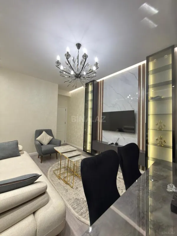 Kirayə verilir 2 otaqlı mənzil 65 m²