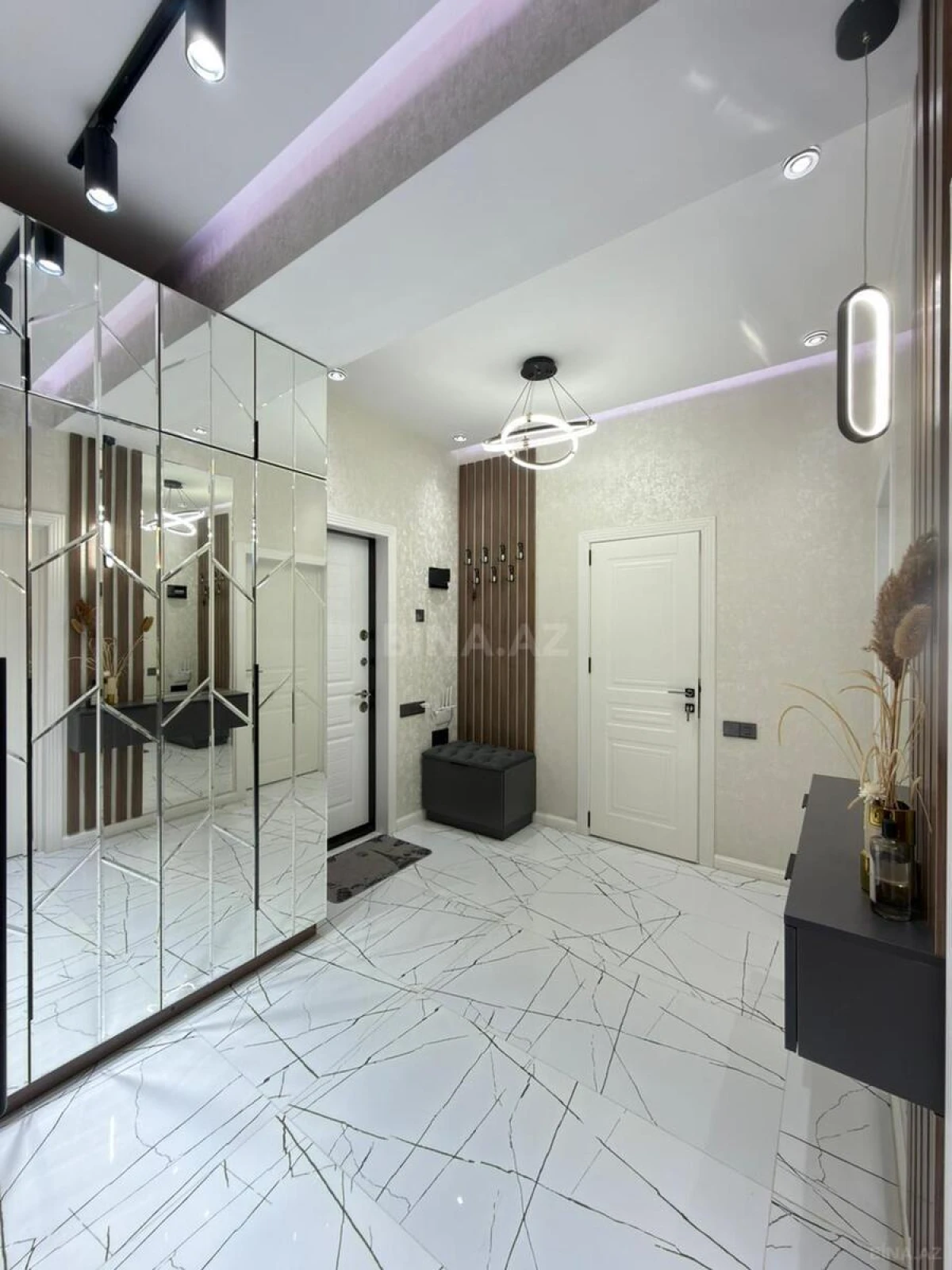 Kirayə verilir 2 otaqlı mənzil 65 m²