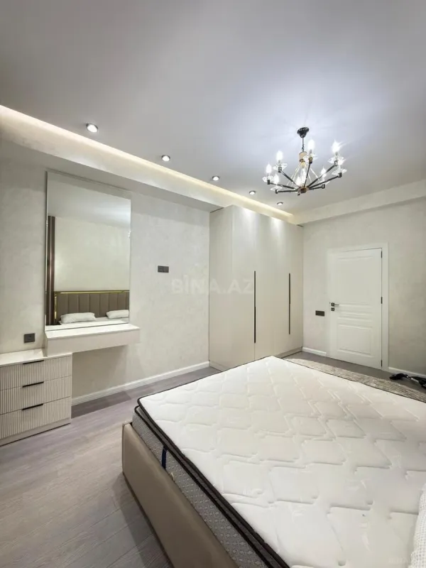 Kirayə verilir 2 otaqlı mənzil 65 m²