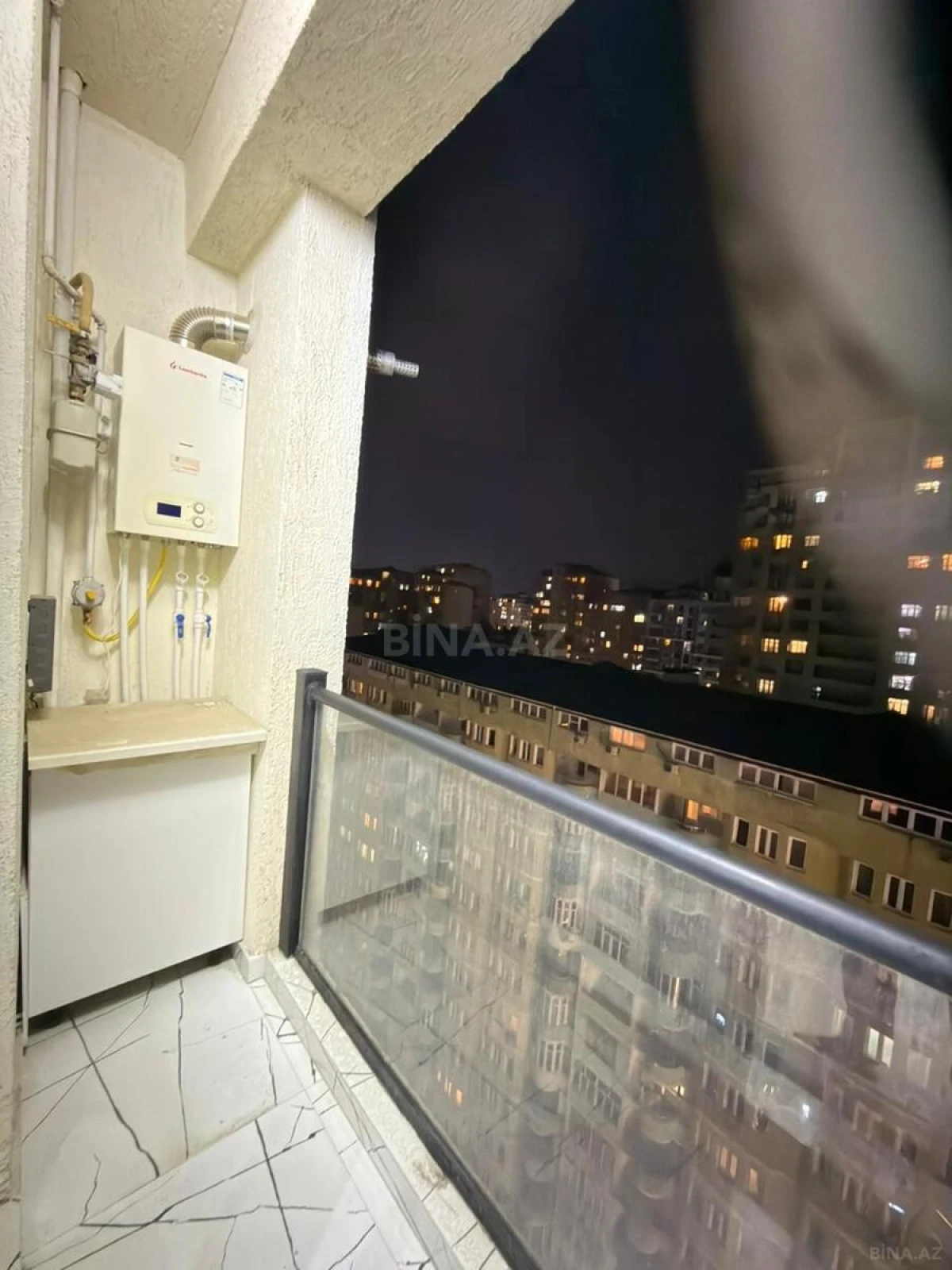 Kirayə verilir 2 otaqlı mənzil 65 m²