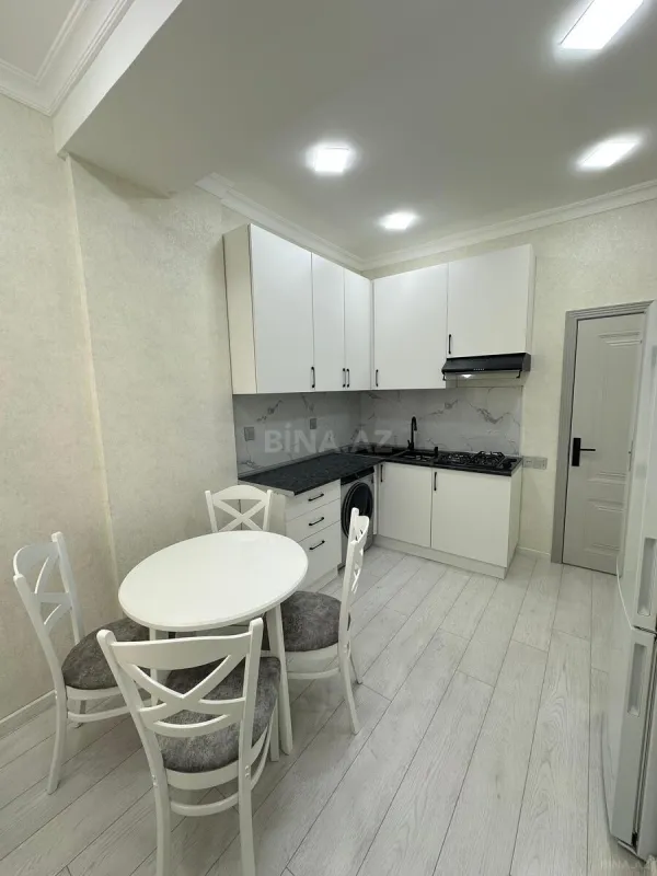 Satılır 2 otaqlı mənzil 70 m²