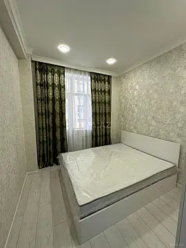 Satılır 2 otaqlı mənzil 70 m²