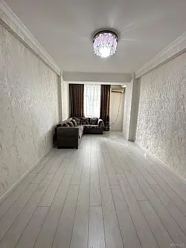 Satılır 2 otaqlı mənzil 70 m²