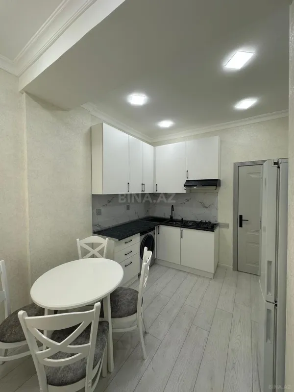 Satılır 2 otaqlı mənzil 70 m²