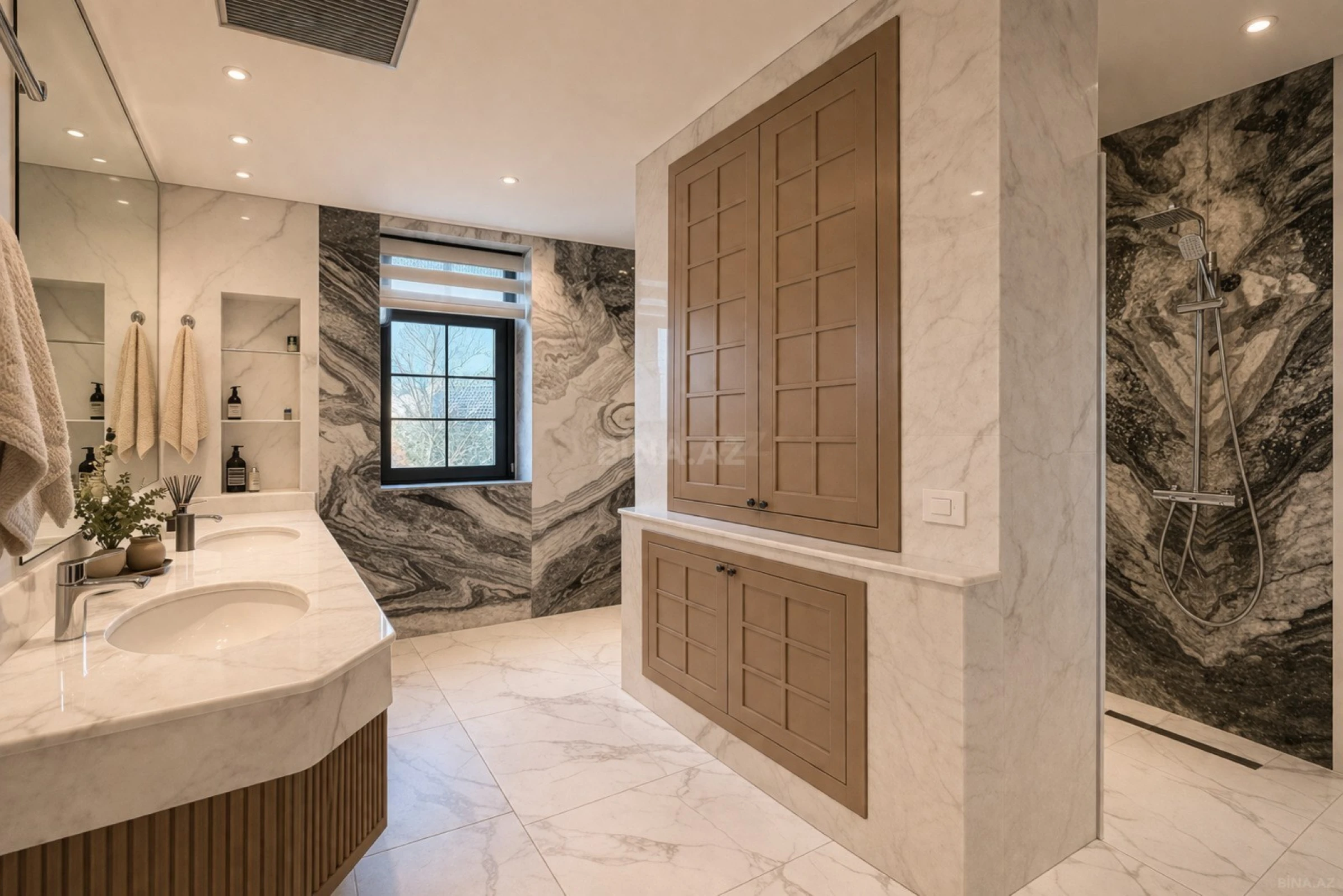 Satılır 9 otaqlı həyət evi 2000 m²