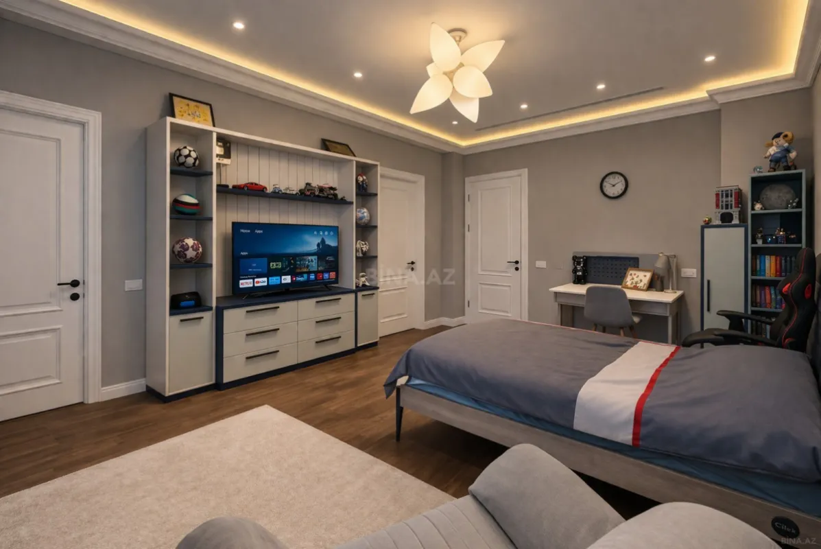 Satılır 9 otaqlı həyət evi 2000 m²