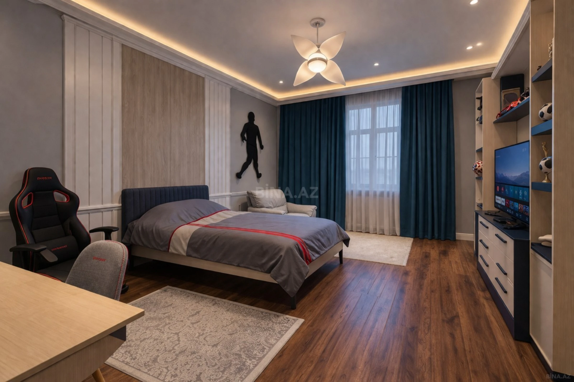 Satılır 9 otaqlı həyət evi 2000 m²