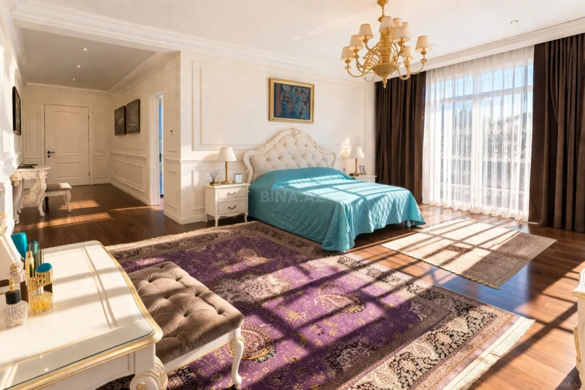 Satılır 9 otaqlı həyət evi 2000 m²