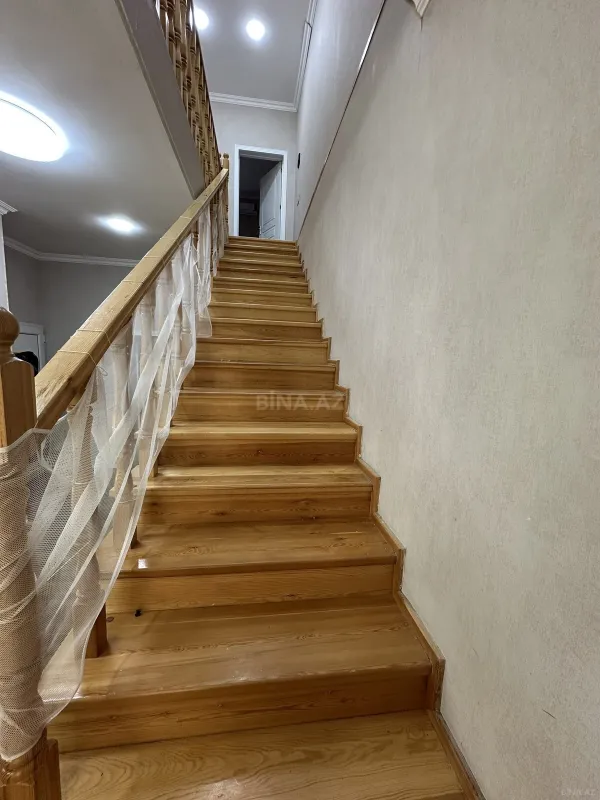 Satılır 4 otaqlı həyət evi 155 m²
