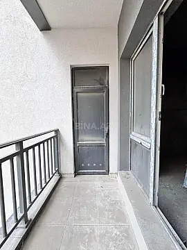 Satılır 4 otaqlı mənzil 146 m²