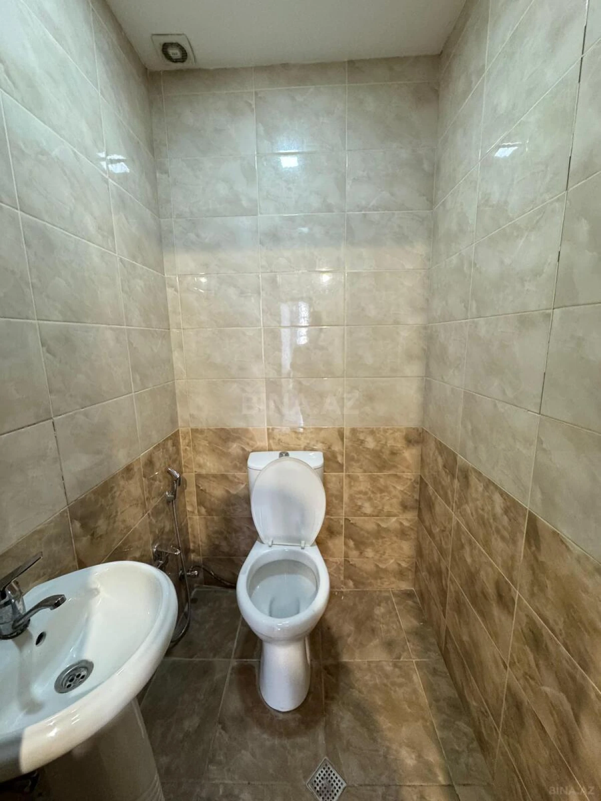 Kirayə verilir 3 otaqlı mənzil 120 m²