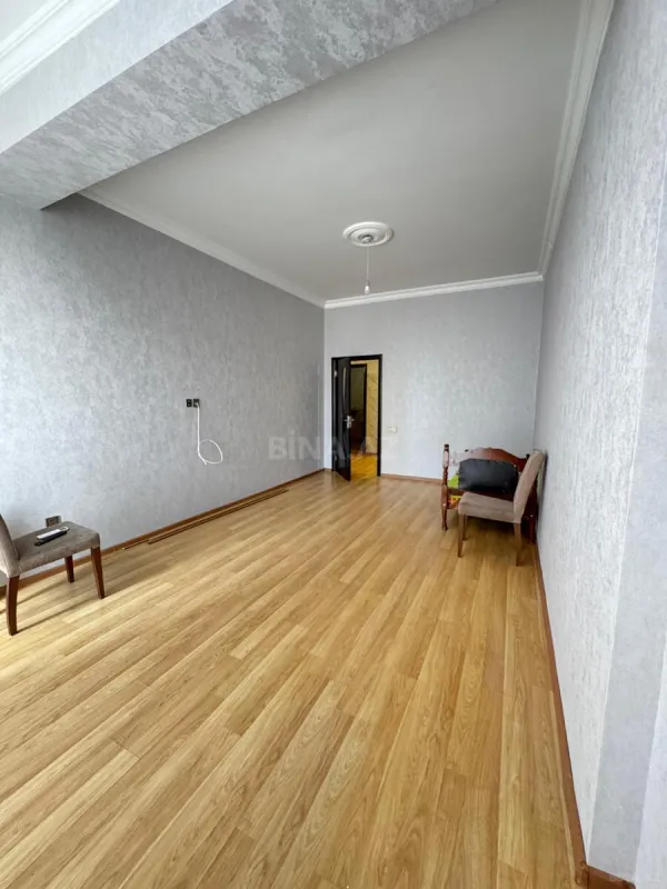 Kirayə verilir 3 otaqlı mənzil 120 m²