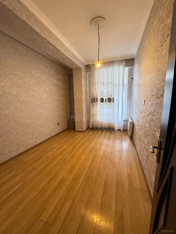 Kirayə verilir 3 otaqlı mənzil 120 m²