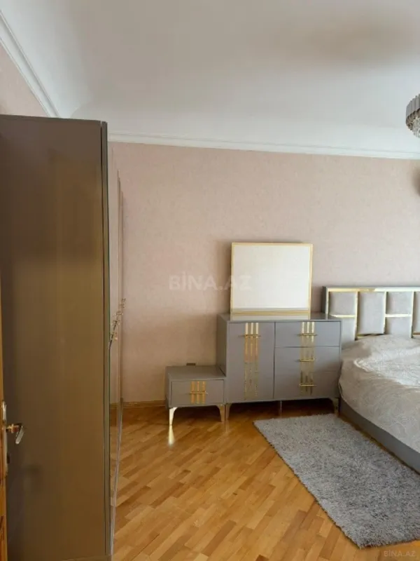 Satılır 3 otaqlı mənzil 90 m²