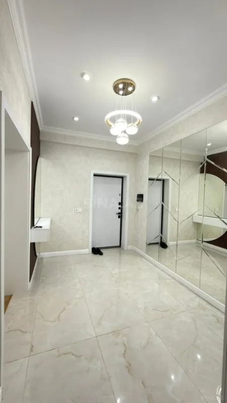 Kirayə verilir 2 otaqlı mənzil 98 m²