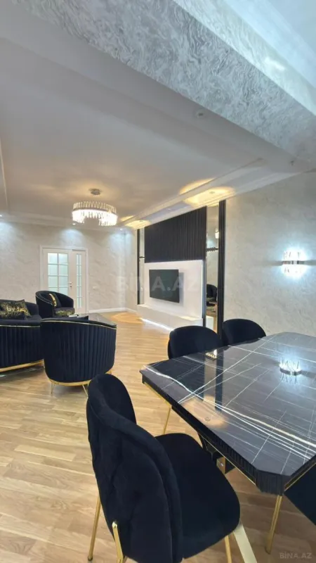 Kirayə verilir 2 otaqlı mənzil 98 m²