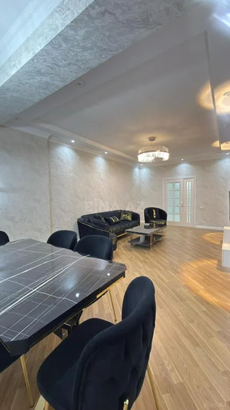 Kirayə verilir 2 otaqlı mənzil 98 m²