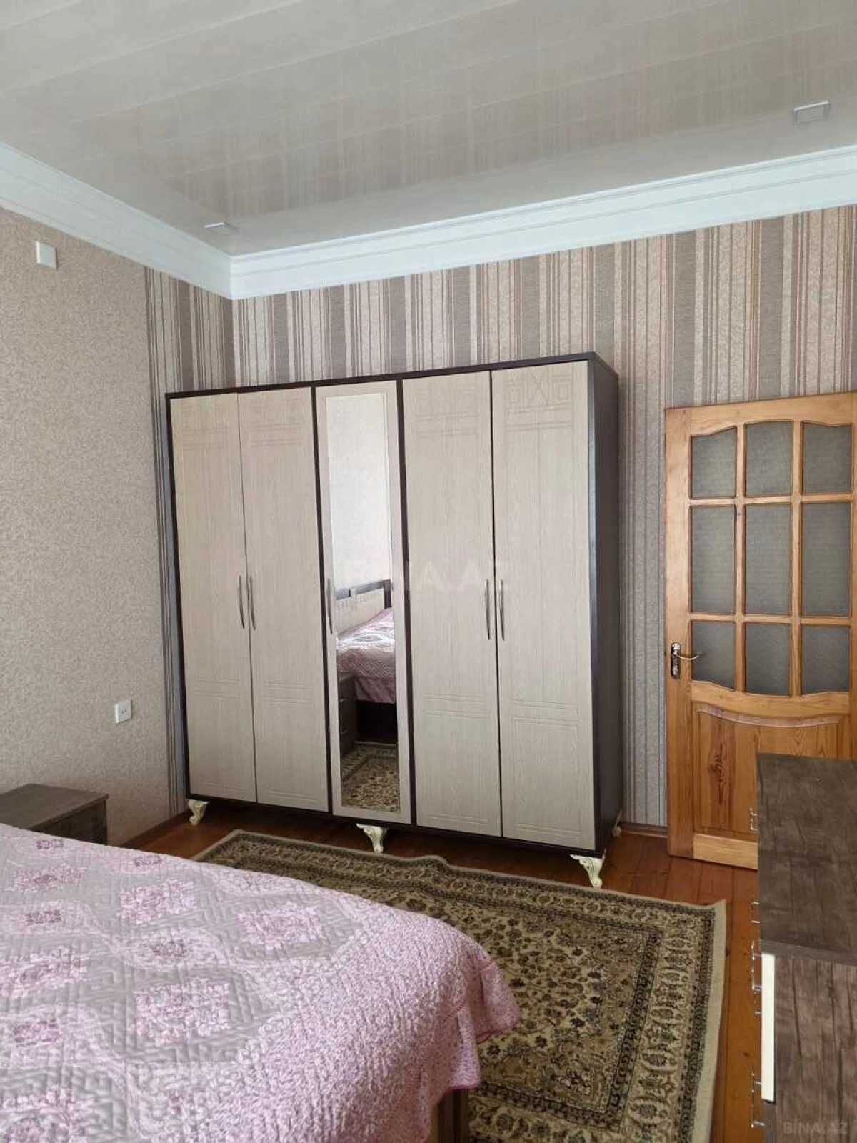 Kirayə verilir 5 otaqlı həyət evi 200 m²