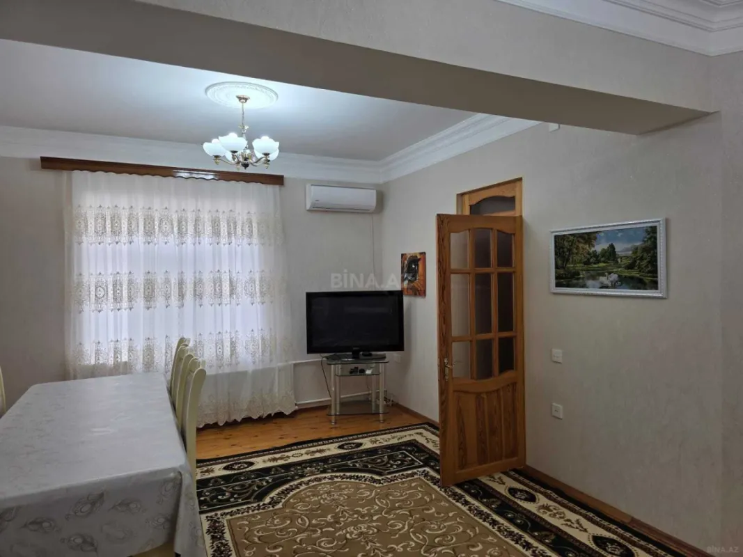 Kirayə verilir 5 otaqlı həyət evi 200 m²
