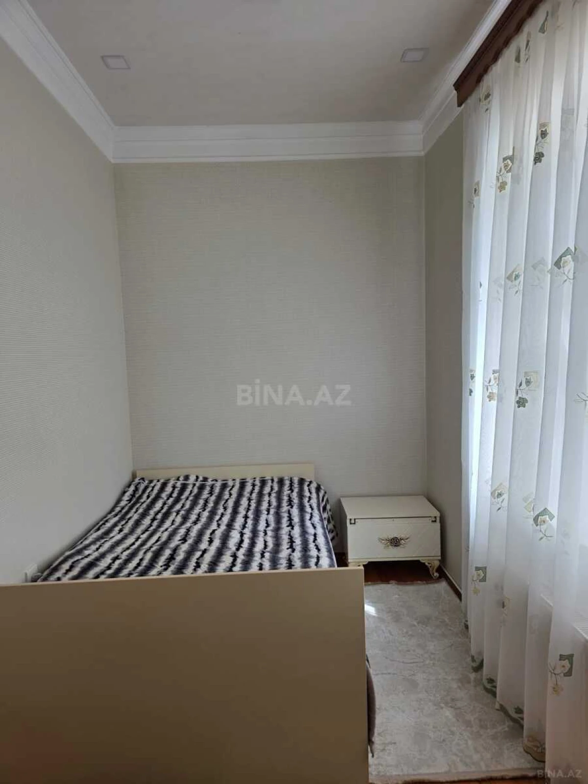 Kirayə verilir 5 otaqlı həyət evi 200 m²