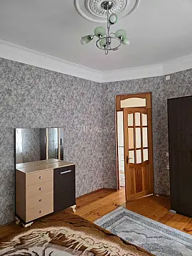 Kirayə verilir 5 otaqlı həyət evi 200 m²