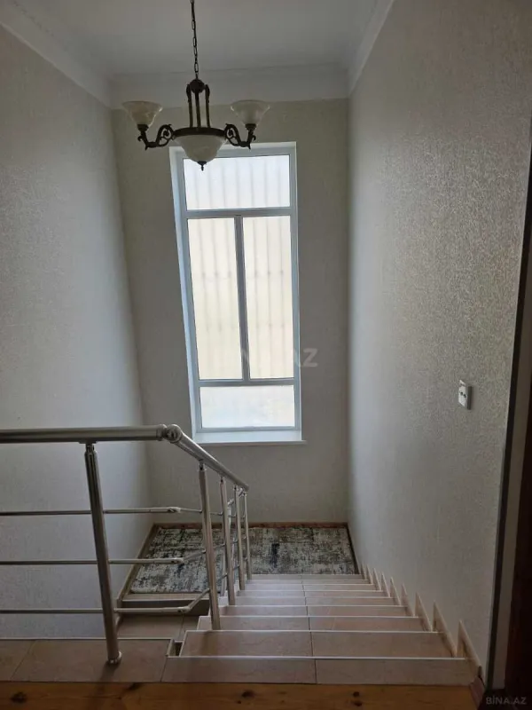 Kirayə verilir 5 otaqlı həyət evi 200 m²