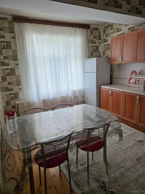 Kirayə verilir 5 otaqlı həyət evi 200 m²