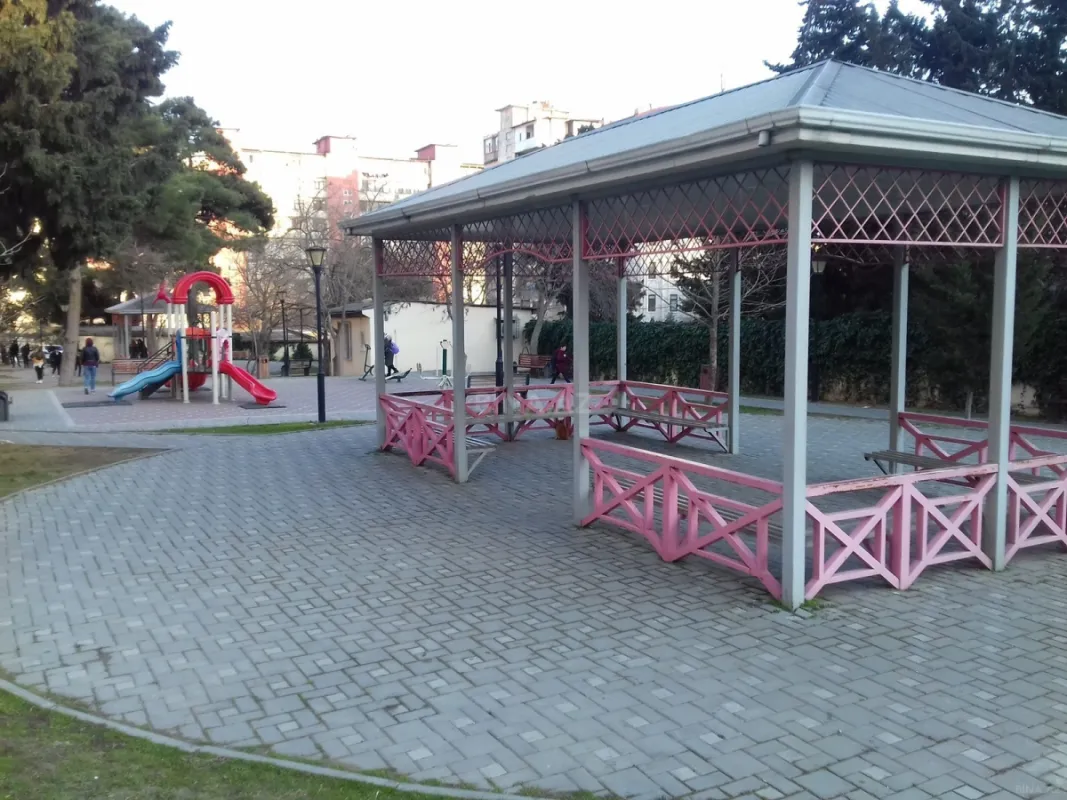 Satılır 1 otaqlı mənzil 43 m²