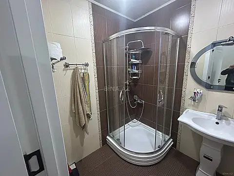 Satılır 3 otaqlı mənzil 112 m²