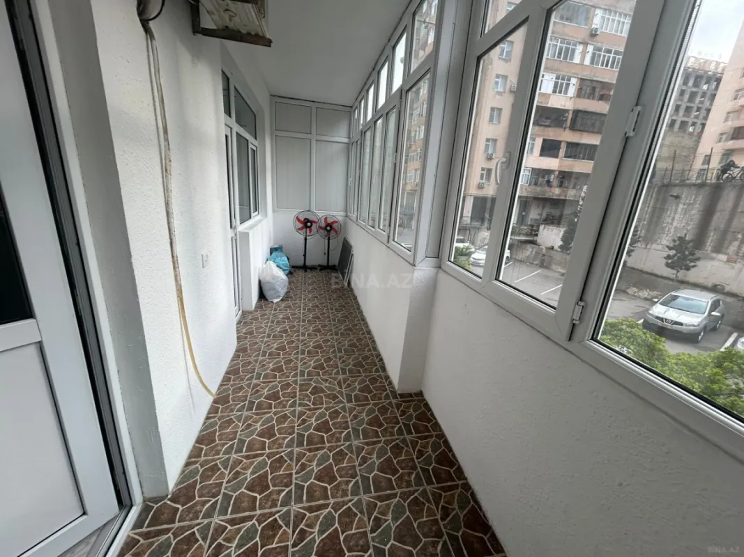 Satılır 3 otaqlı mənzil 112 m²