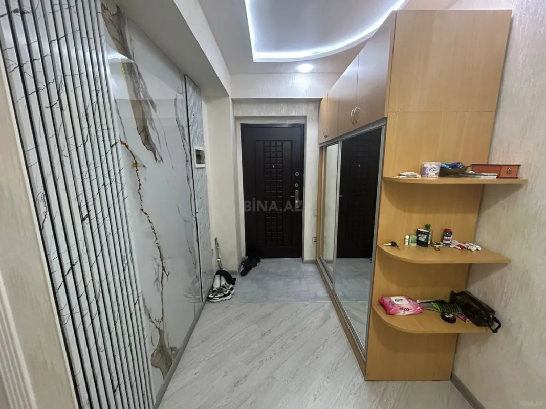 Satılır 3 otaqlı mənzil 112 m²