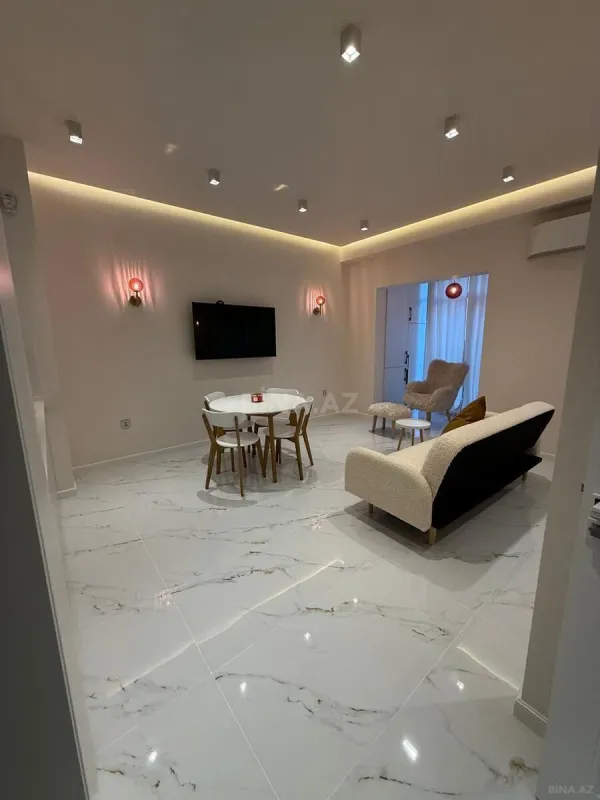 Kirayə verilir 2 otaqlı mənzil 45 m²