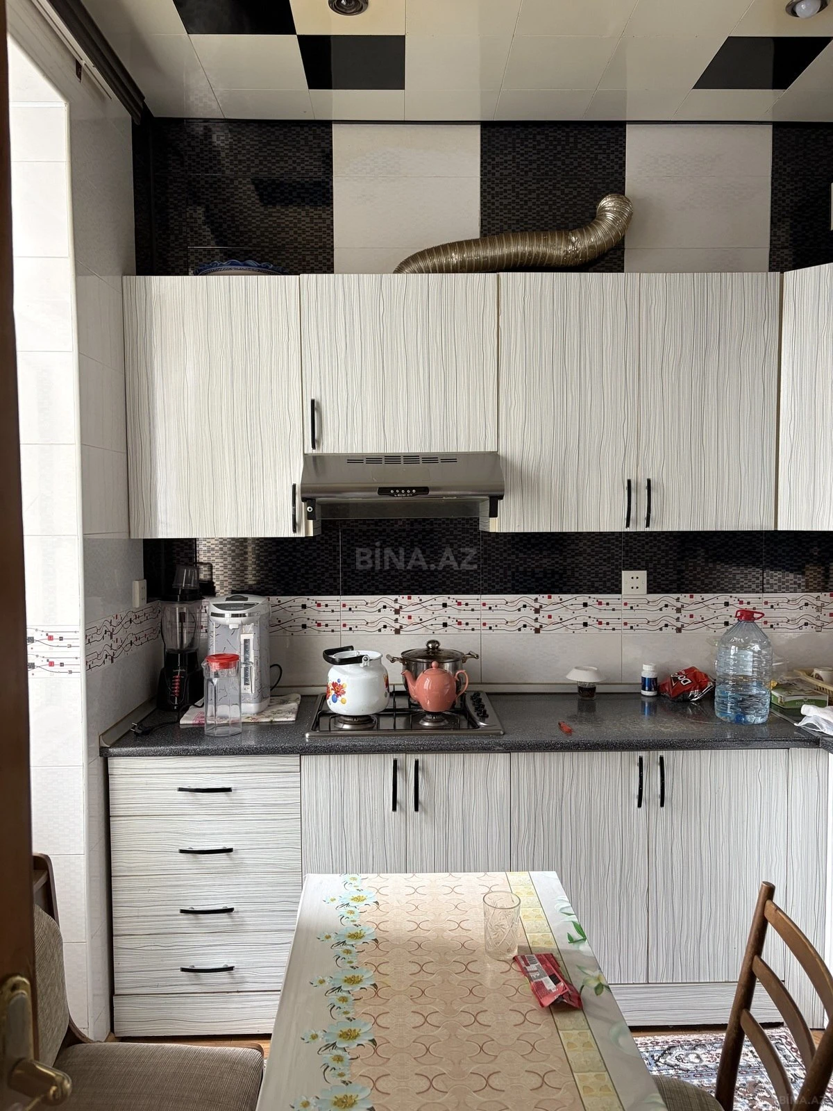 Kirayə verilir 2 otaqlı mənzil 50 m²