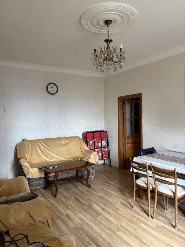 Kirayə verilir 2 otaqlı mənzil 50 m²