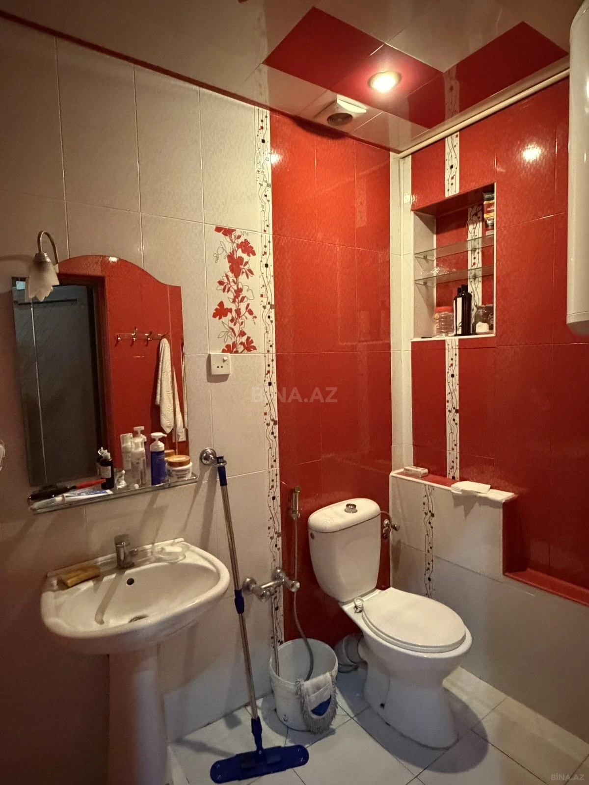 Kirayə verilir 2 otaqlı mənzil 50 m²
