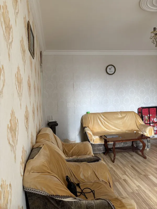 Kirayə verilir 2 otaqlı mənzil 50 m²
