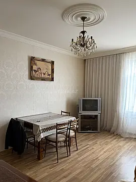 Kirayə verilir 2 otaqlı mənzil 50 m²
