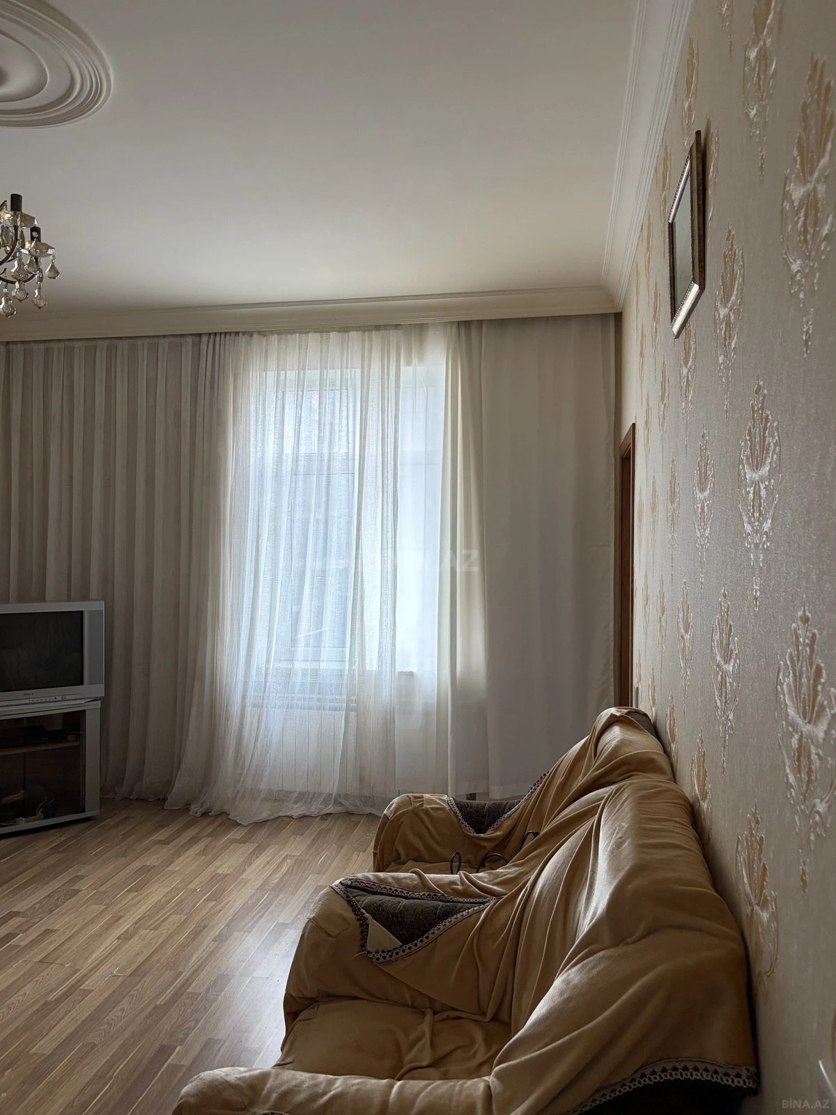 Kirayə verilir 2 otaqlı mənzil 50 m²