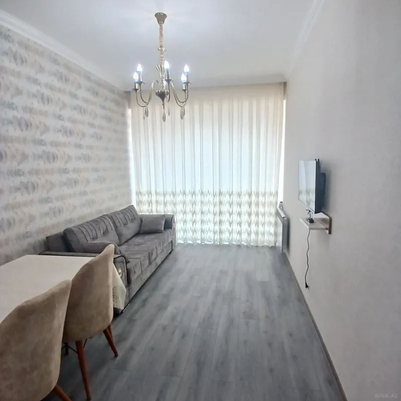 Kirayə verilir 2 otaqlı mənzil 65 m²